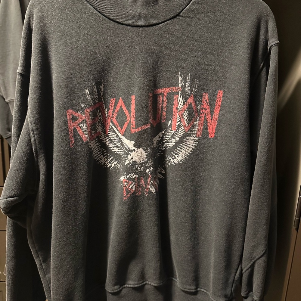 Revolution Graphic sweatshirts - Picture 2 of 4
